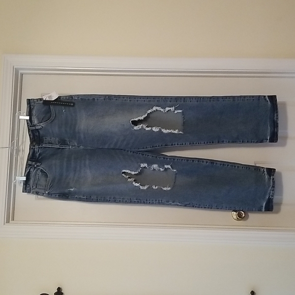 Knee Cut Out Jean's by Earnest Sewn! - Picture 5 of 6